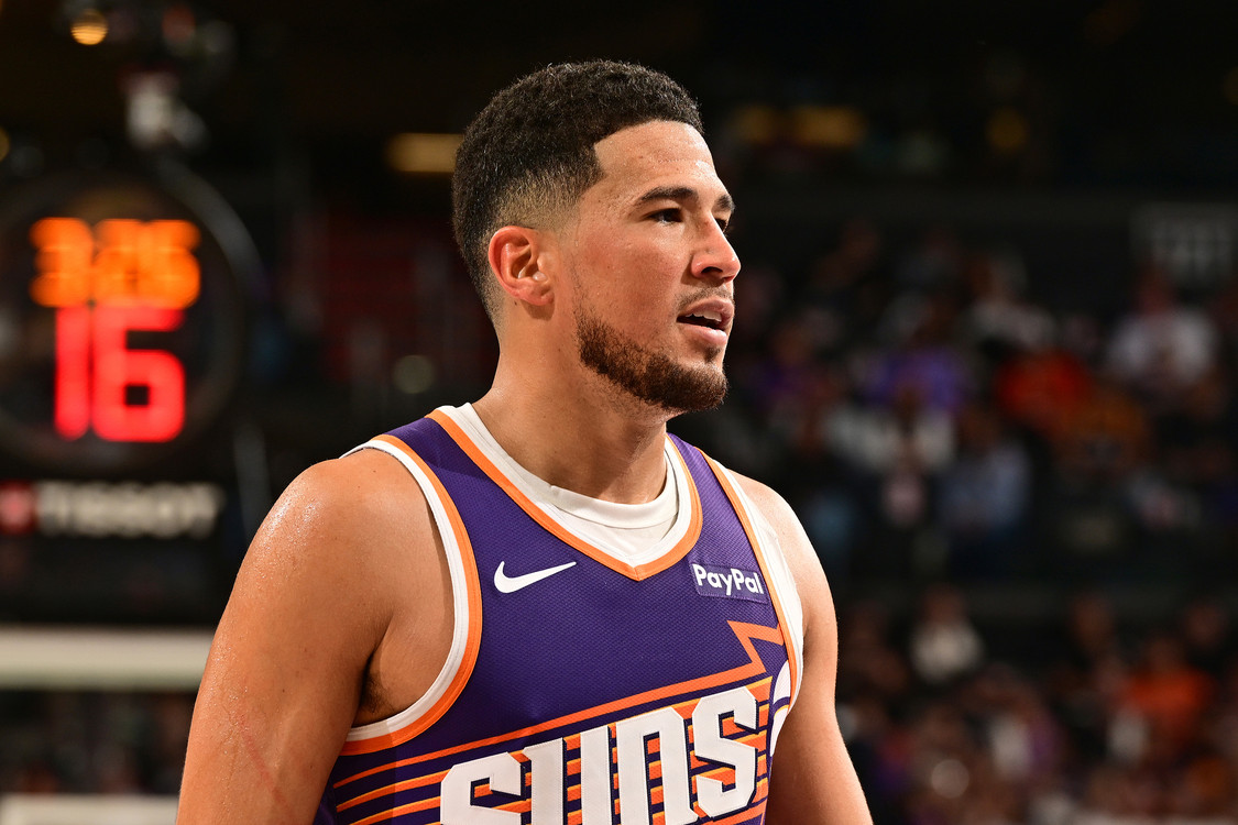 56%+43% และเฉลี่ย 30+ ต่อเกม! Booker บรรลุปาฏิหาริย์ที่มีเพียง Curry เท่านั้นที่ทำได้ใน NBA