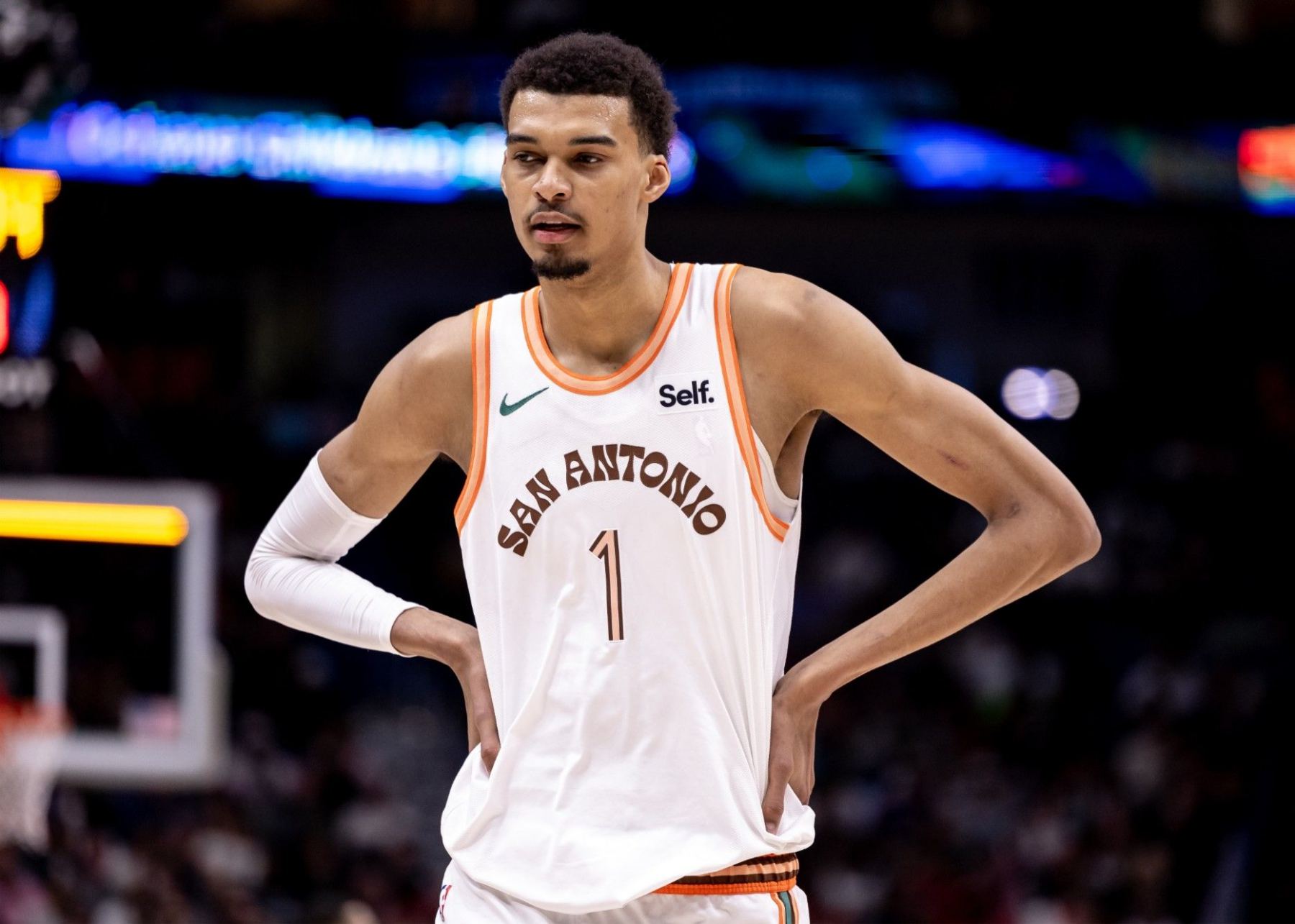 ฟาวล์ 6 ครั้งออกจากสนามในจังหวะชี้ขาด! บุนยามะทำไป 19 แต้ม 8 รีบาวด์ 3 แอสซิสต์จากการโยนโทษ 9 จาก 11 ครั้ง