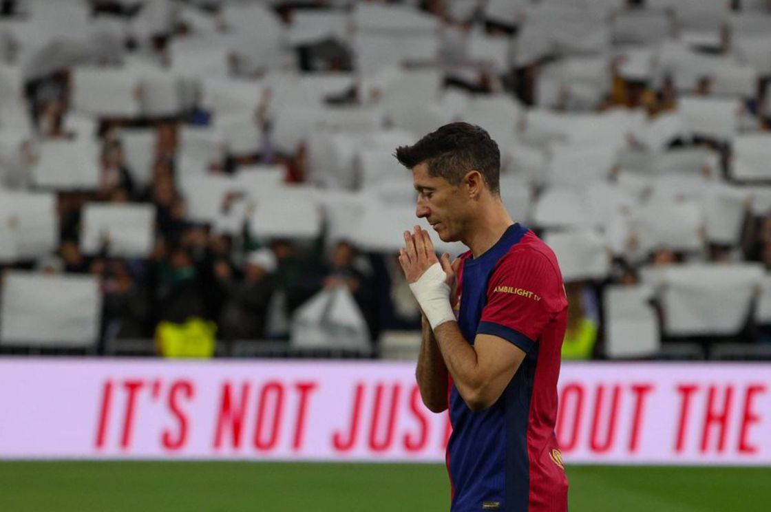 นักข่าว: เอซี มิลานต้องการเซ็นสัญญากับเลวานดอฟสกี้ และวางแผนที่จะพบกับเอเยนต์ของเขาในอีกไม่กี่สัปดาห์ข้างหน้า