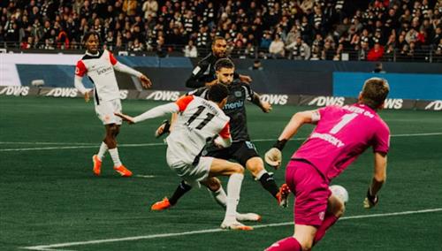 ไอน์ทรัค แฟร้งค์เฟิร์ต พบ ไบเออร์ เลเวอร์คูเซ่น