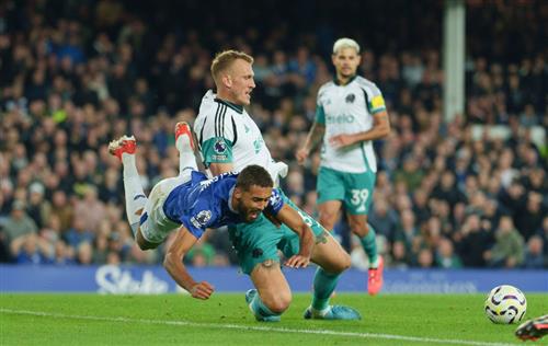 เอฟเวอร์ตัน vs นิวคาสเซิ่ล ยูไนเต็ด