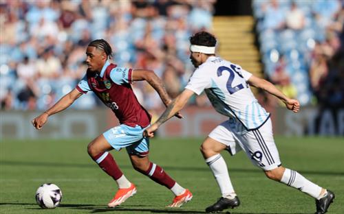 เบิร์นลี่ย์ vs น็อตติ้งแฮม ฟอเรสต์