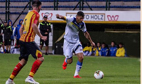 เลชเช่ vs โฟรซิโนเน่