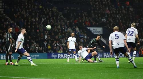 นอร์ธ เพรสตัน พบ อาร์เซนอล