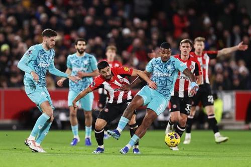 เบรนท์ฟอร์ด พบ วูล์ฟส์