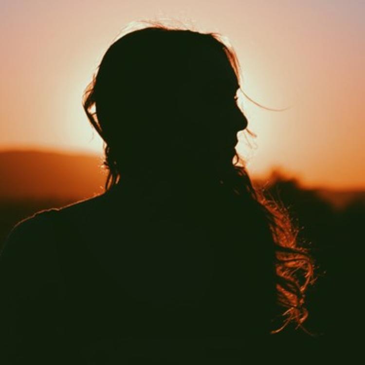 6686体育铜牌作者Mia