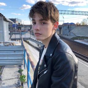 6686体育签约作者Madison