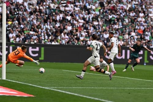 บี. มึนเช่นกลัดบัค vs แวร์เดอร์ เบรเมน